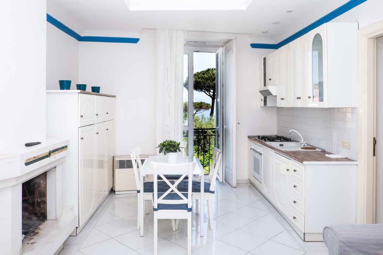 "White Mermaid" - Sorrento Downtown Sea View Apartment Exterior foto