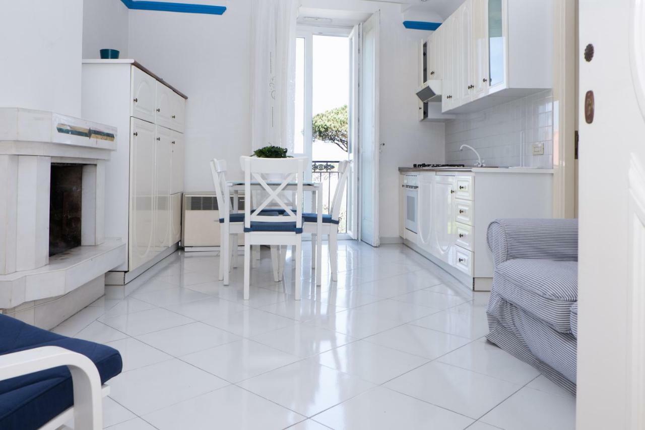 "White Mermaid" - Sorrento Downtown Sea View Apartment Exterior foto